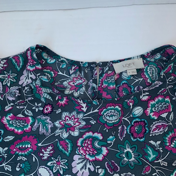 Women’s LOFT OUTLET Blouse Medium - Picture 3 of 8